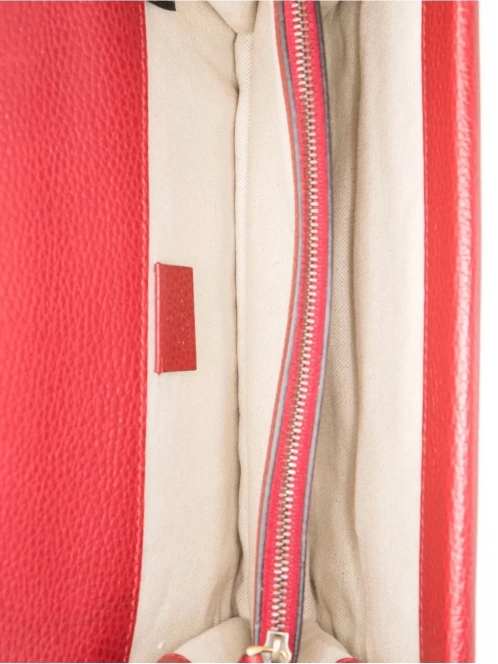 Gucci Dyonisus Red Leather Shoulder Bag with Decorative Horseshoe Clasp